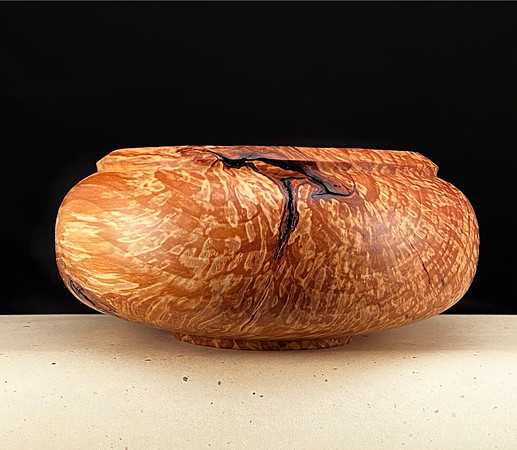 118 spalted alder 9"x4" (142)